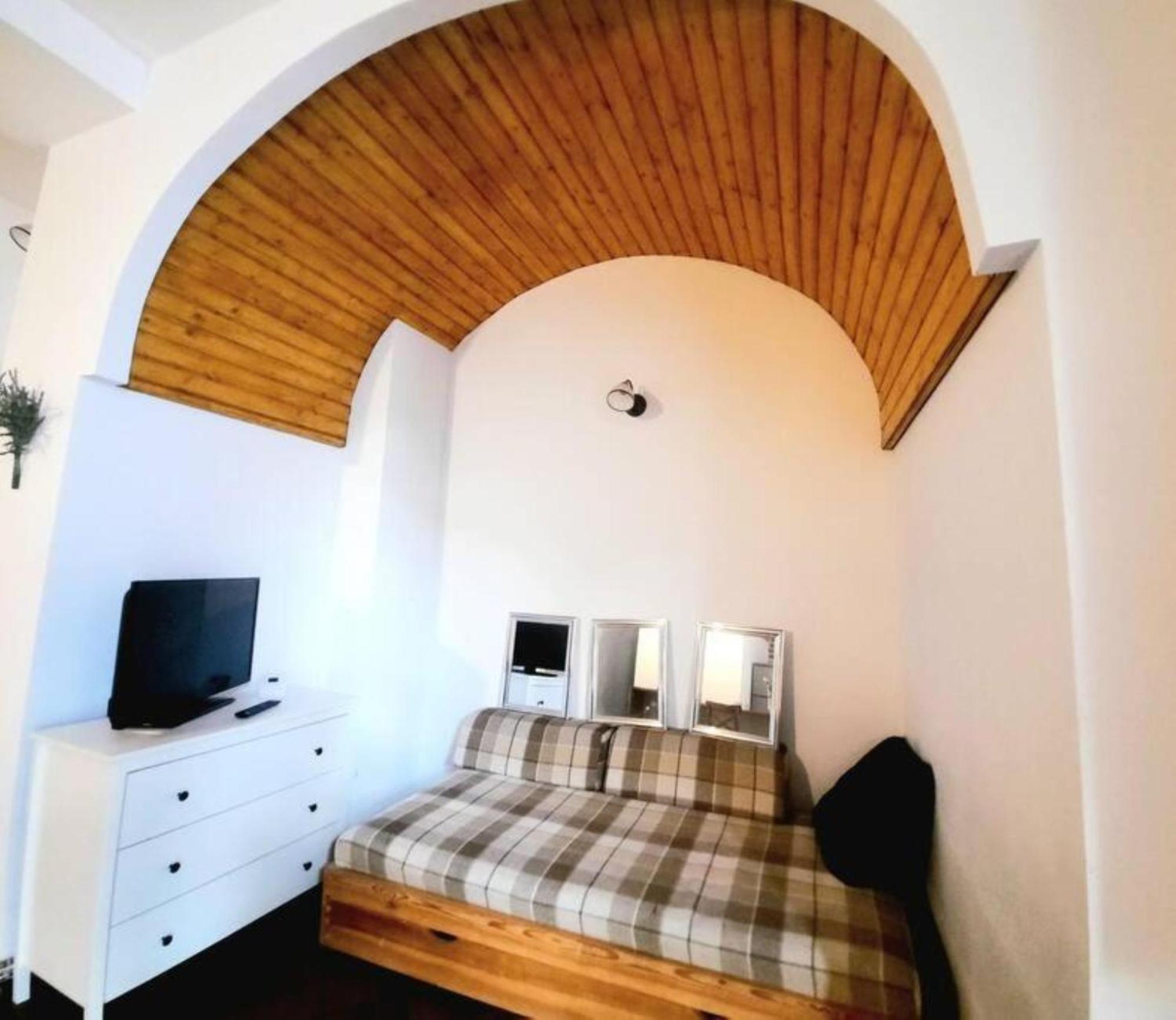 Timisoara Central 2 Bedroom Hotel Serviced Belle Vue Apart By The Park Exterior photo