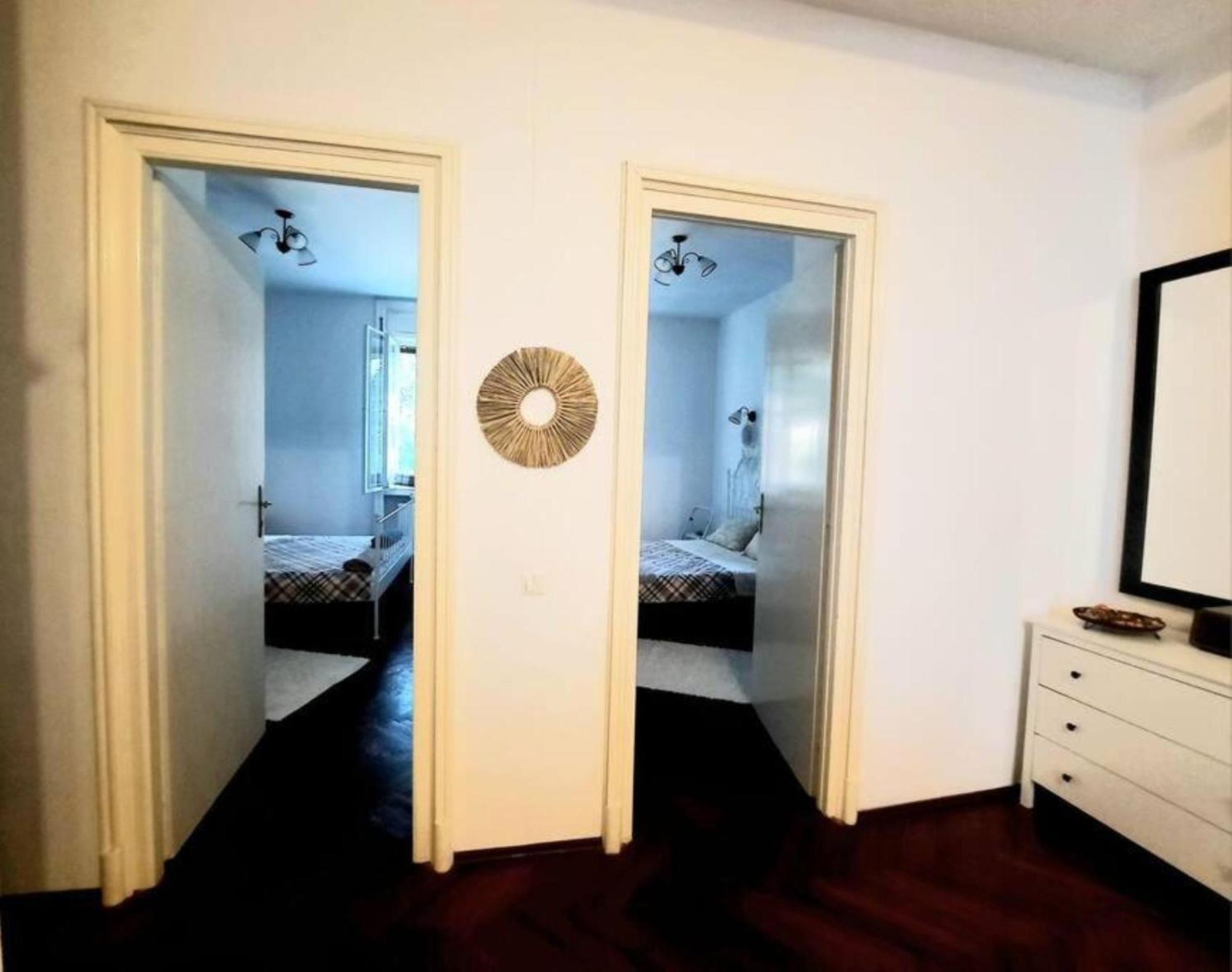 Timisoara Central 2 Bedroom Hotel Serviced Belle Vue Apart By The Park Exterior photo